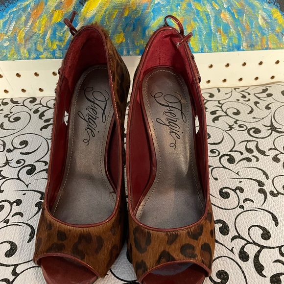 Fergie. Animal print. Size 5.  4’ heels. - Picture 2 of 7